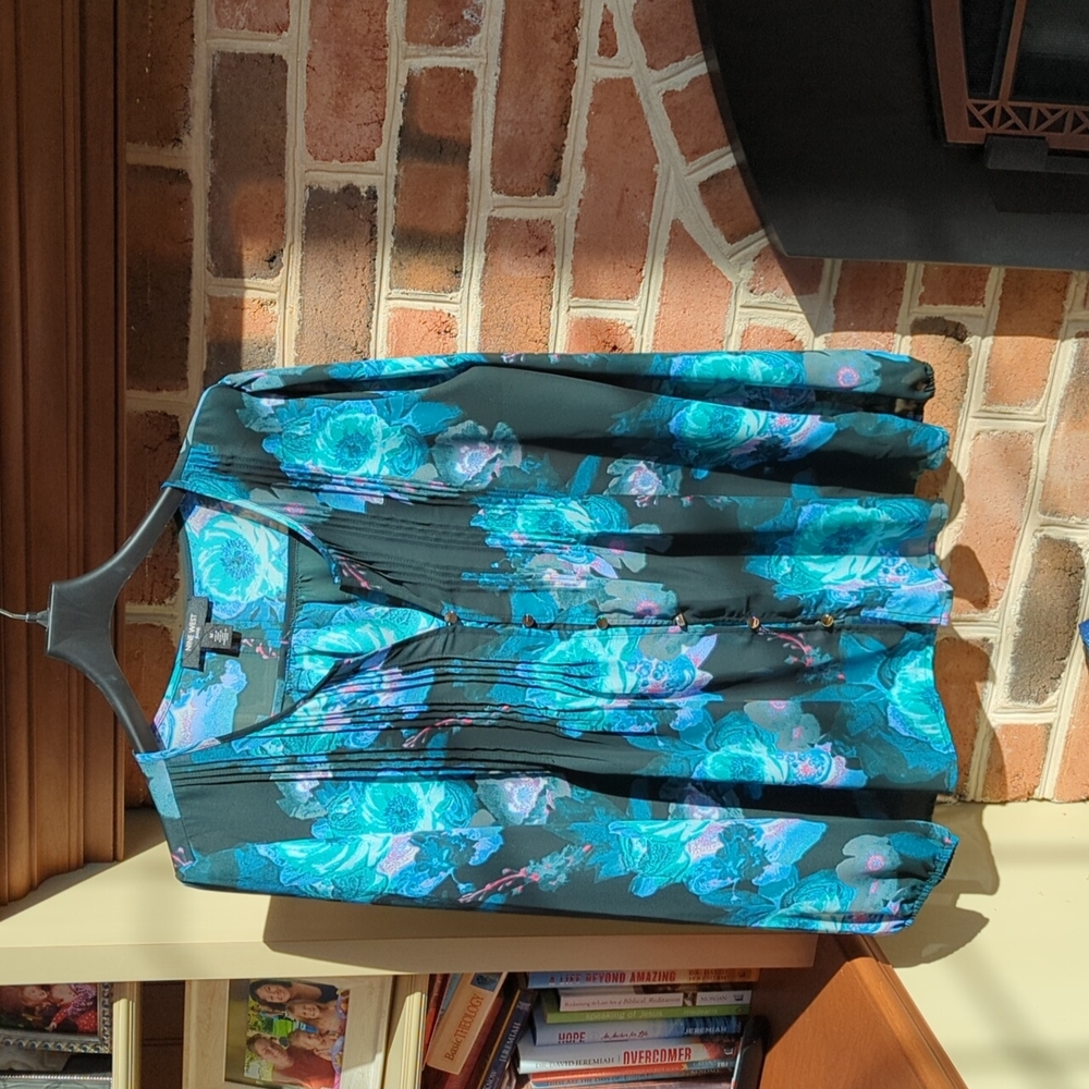 Woman's Blouse